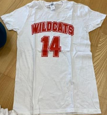 T-shirt wit 'Wildcats14 (in rode kleur)'