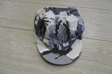 Grijze camouflagepet