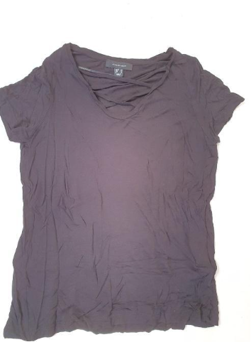 D.092 B T-shirt met kruis