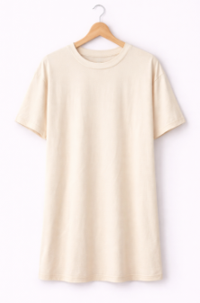 Beige T-shirt kleed