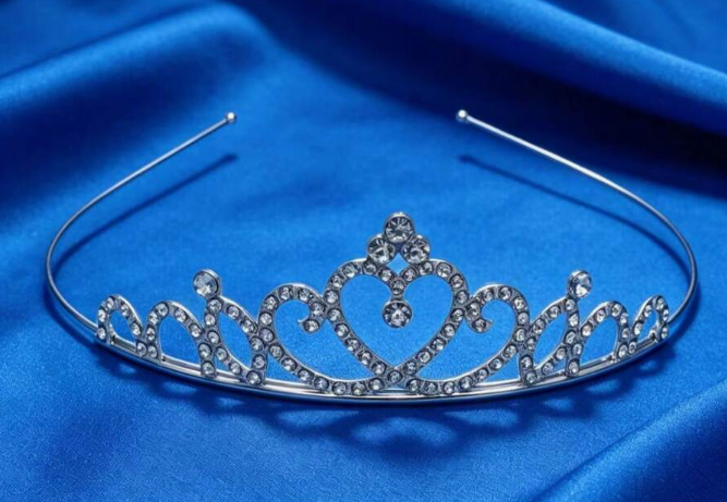 Kroontje - zilver met diamantjes
